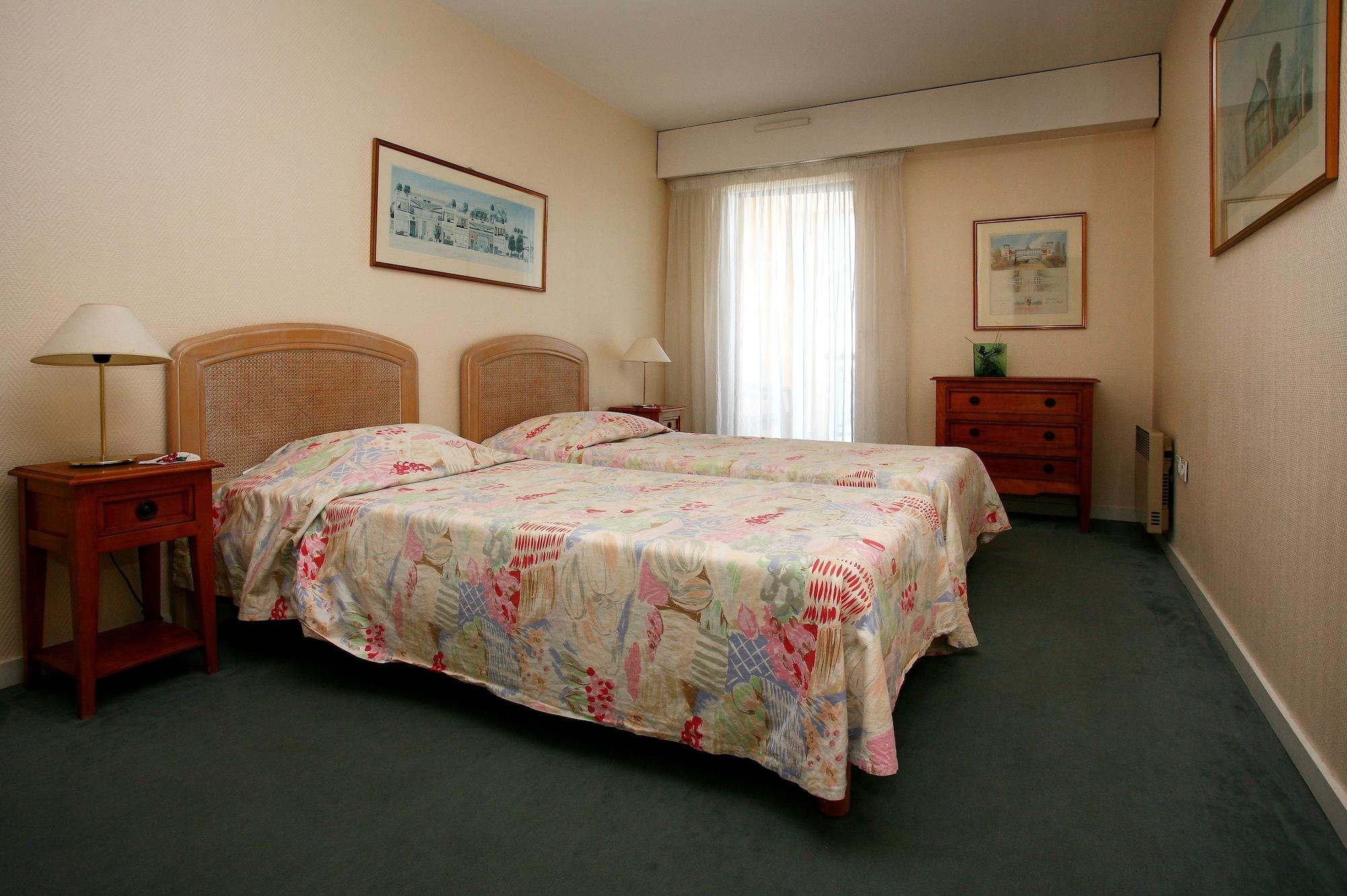 Residhotel Villa Maupassant Cannes Buitenkant foto