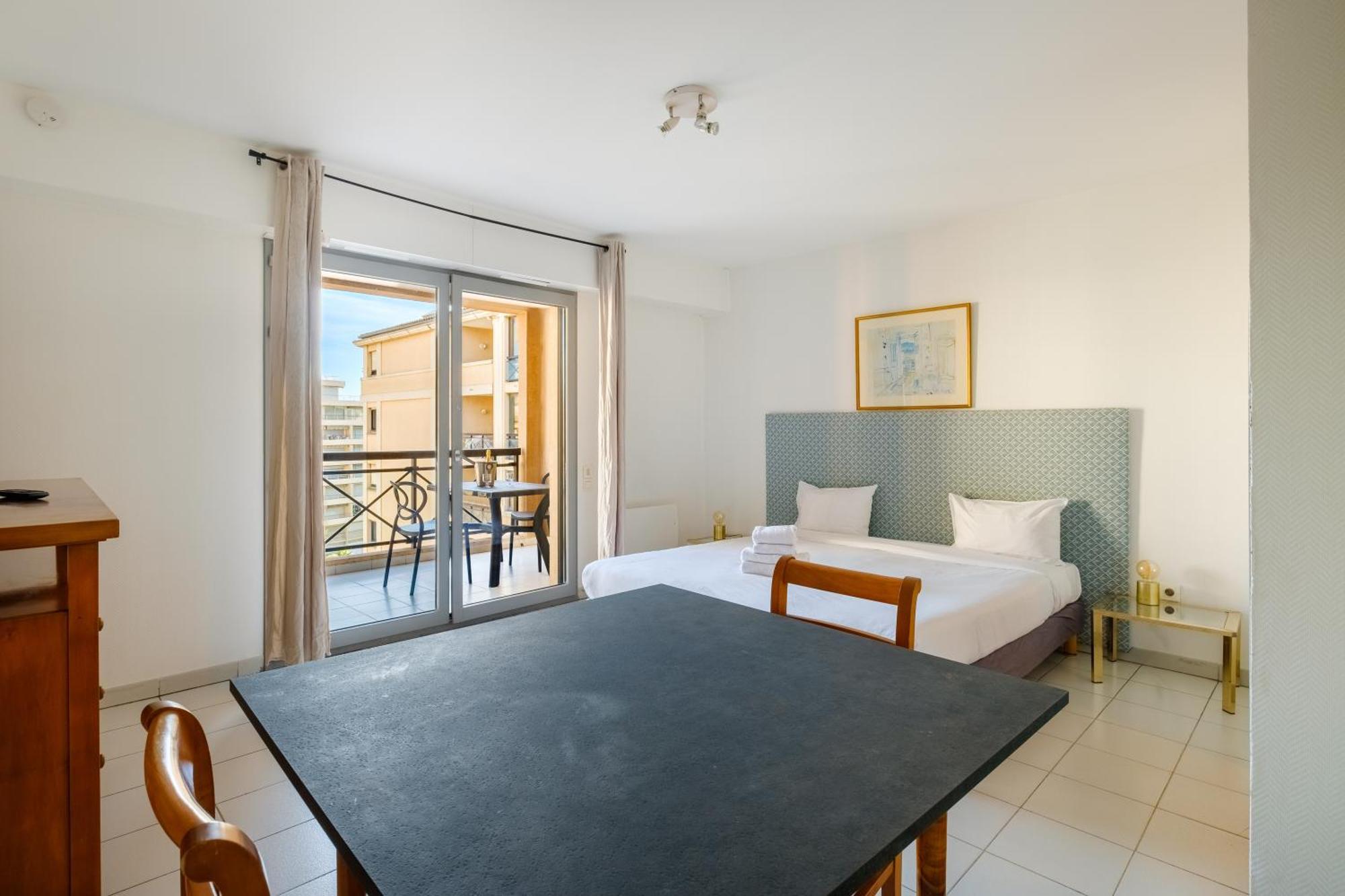Residhotel Villa Maupassant Cannes Buitenkant foto