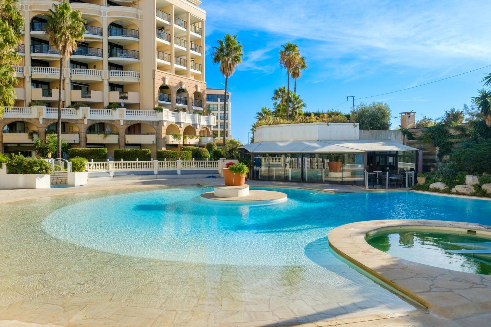 Residhotel Villa Maupassant Cannes Buitenkant foto