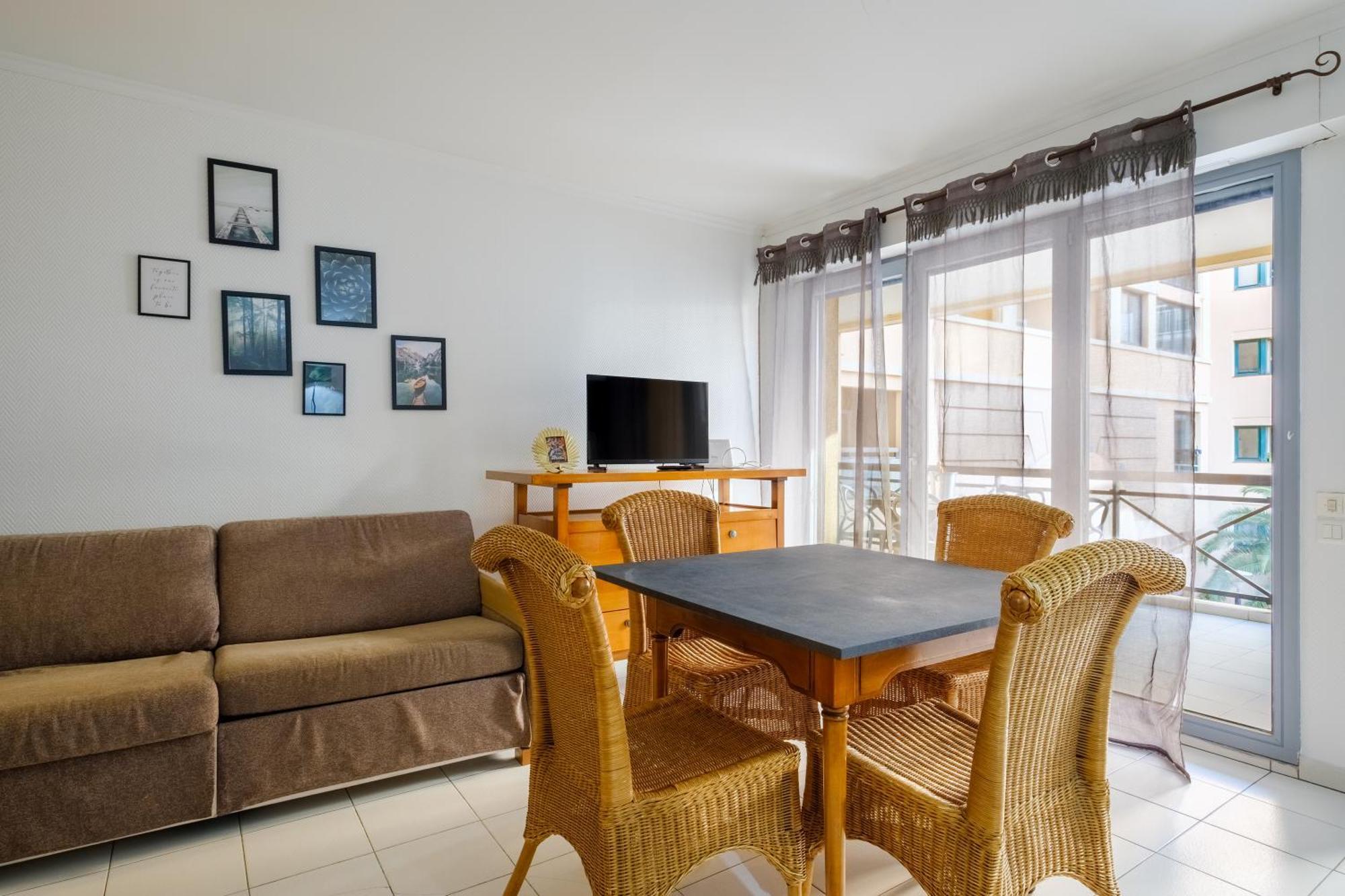 Residhotel Villa Maupassant Cannes Buitenkant foto