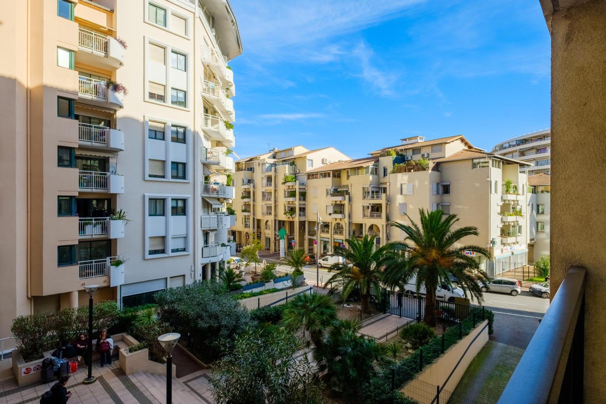 Residhotel Villa Maupassant Cannes Buitenkant foto