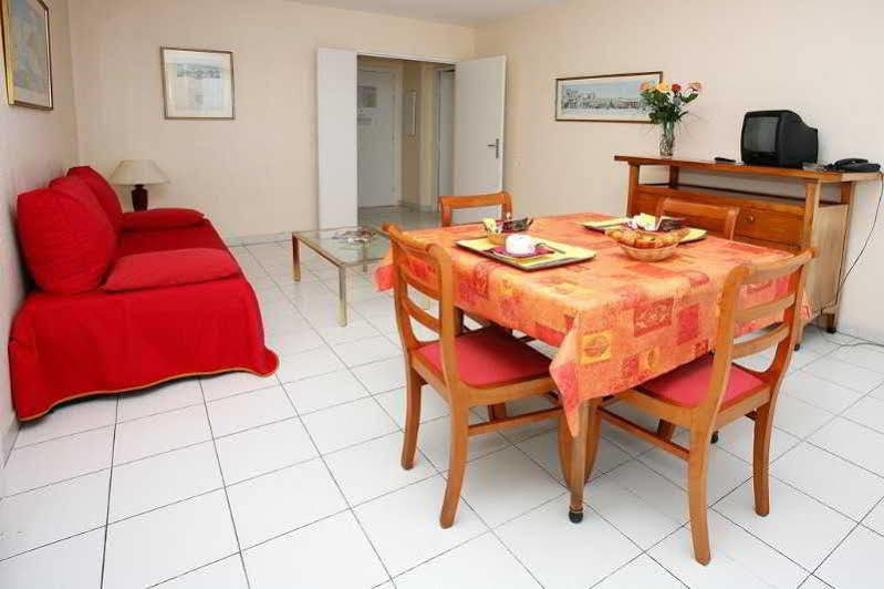 Residhotel Villa Maupassant Cannes Buitenkant foto